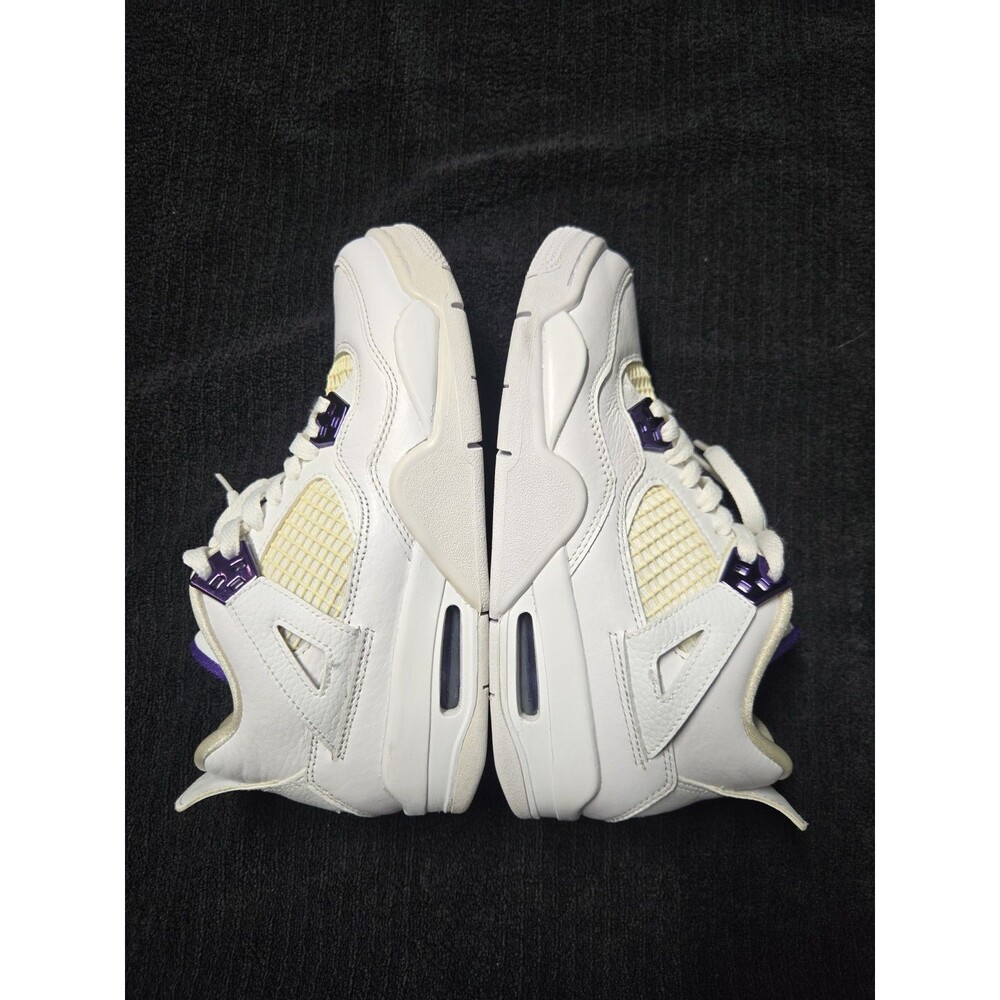 Air Jordan 4 Retro Men's Size 5.5 White/Metallic Silver/Court Purple With box
